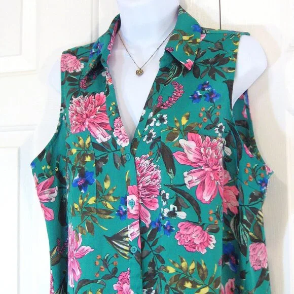 Express | Sleeveless Vibrant Floral Printed Portofino Shirt - Picture 4 of 9